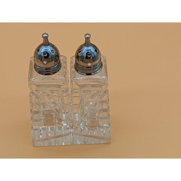 Vintage Salt and Pepper Art Deco Shakers Cut Glass Atomic - Picture 2 of 7